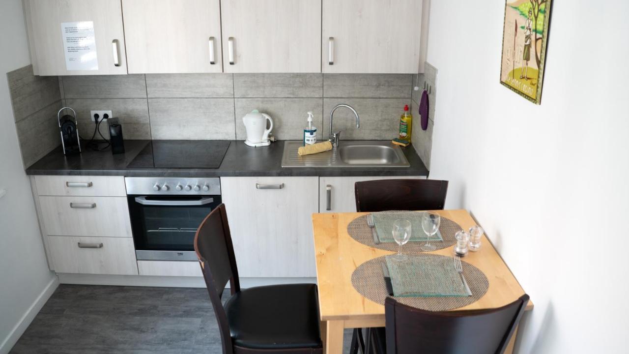 Апартаменты Mama With Aircon Including Parking 2 Cars Кольмар Экстерьер фото