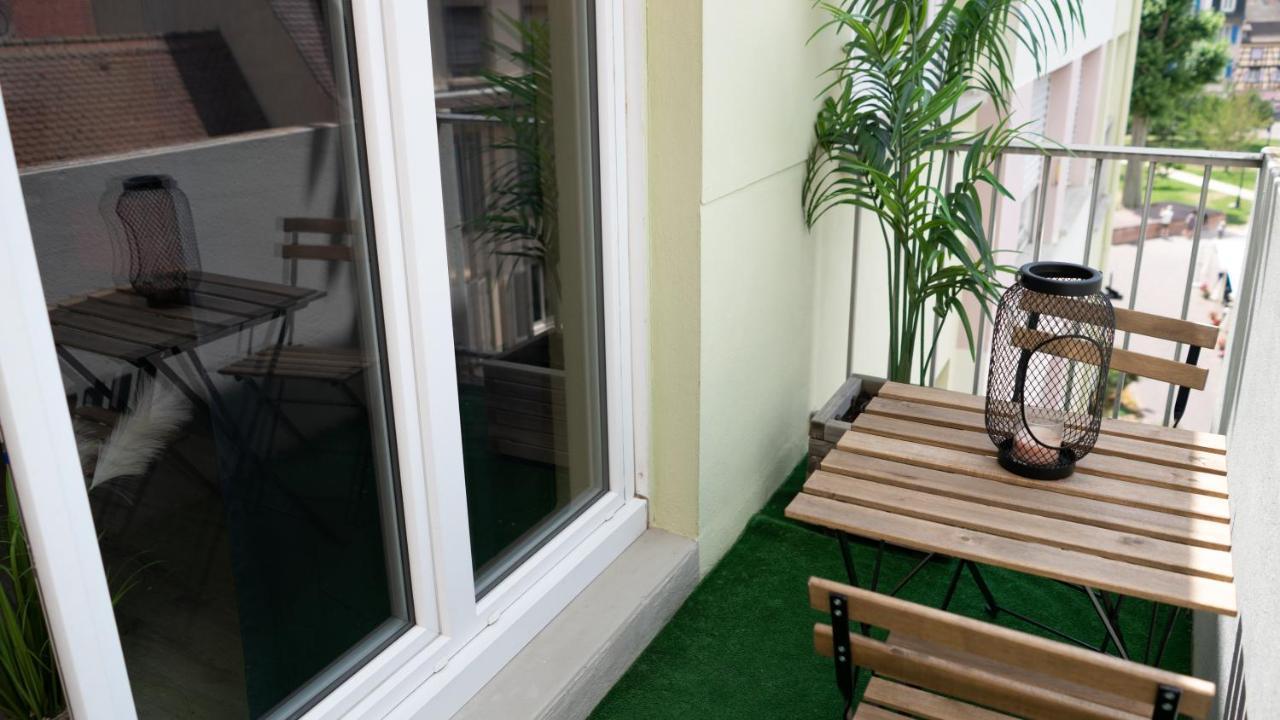 Апартаменты Mama With Aircon Including Parking 2 Cars Кольмар Экстерьер фото